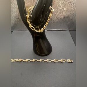 Elegant Gold Chain Link Fashion Bracelet 49 each measurement